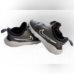 Nike Flex 2 - Gray - Children's Running Shoe